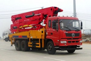 35米小型混凝土泵车